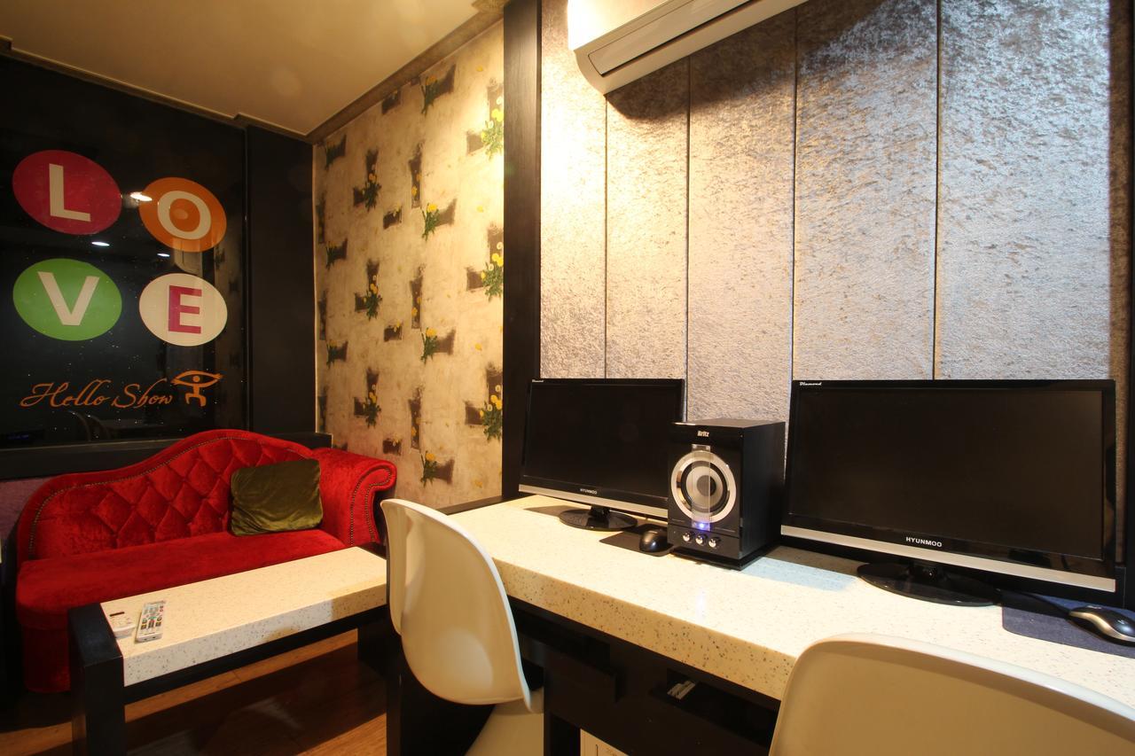 Show Hotel Busan Zimmer foto